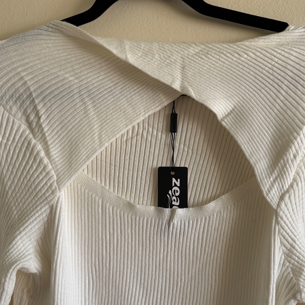White Ribbed Long Sleeve Sweater with Open Back Detail - Picture 3 of 5